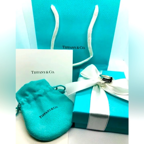 Tiffany & Co. Authentic Sterling Silver T Wrap Ring Size 6 w/ All Packaging NEW - Picture 4 of 4
